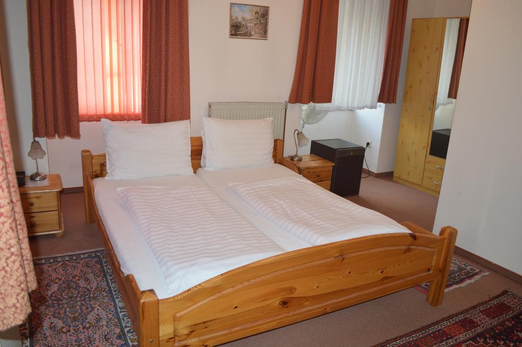 Hotel Pension Walzerstadt Wiedeń Pokój zdjęcie