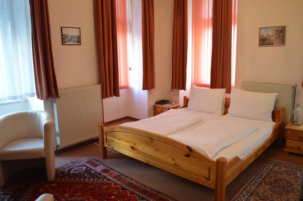 Hotel Pension Walzerstadt Wiedeń Pokój zdjęcie