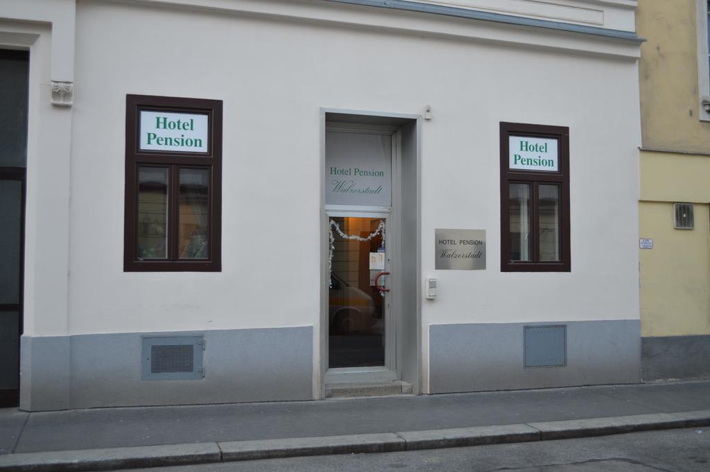Hotel Pension Walzerstadt Wiedeń Zewnętrze zdjęcie