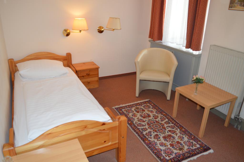 Hotel Pension Walzerstadt Wiedeń Pokój zdjęcie