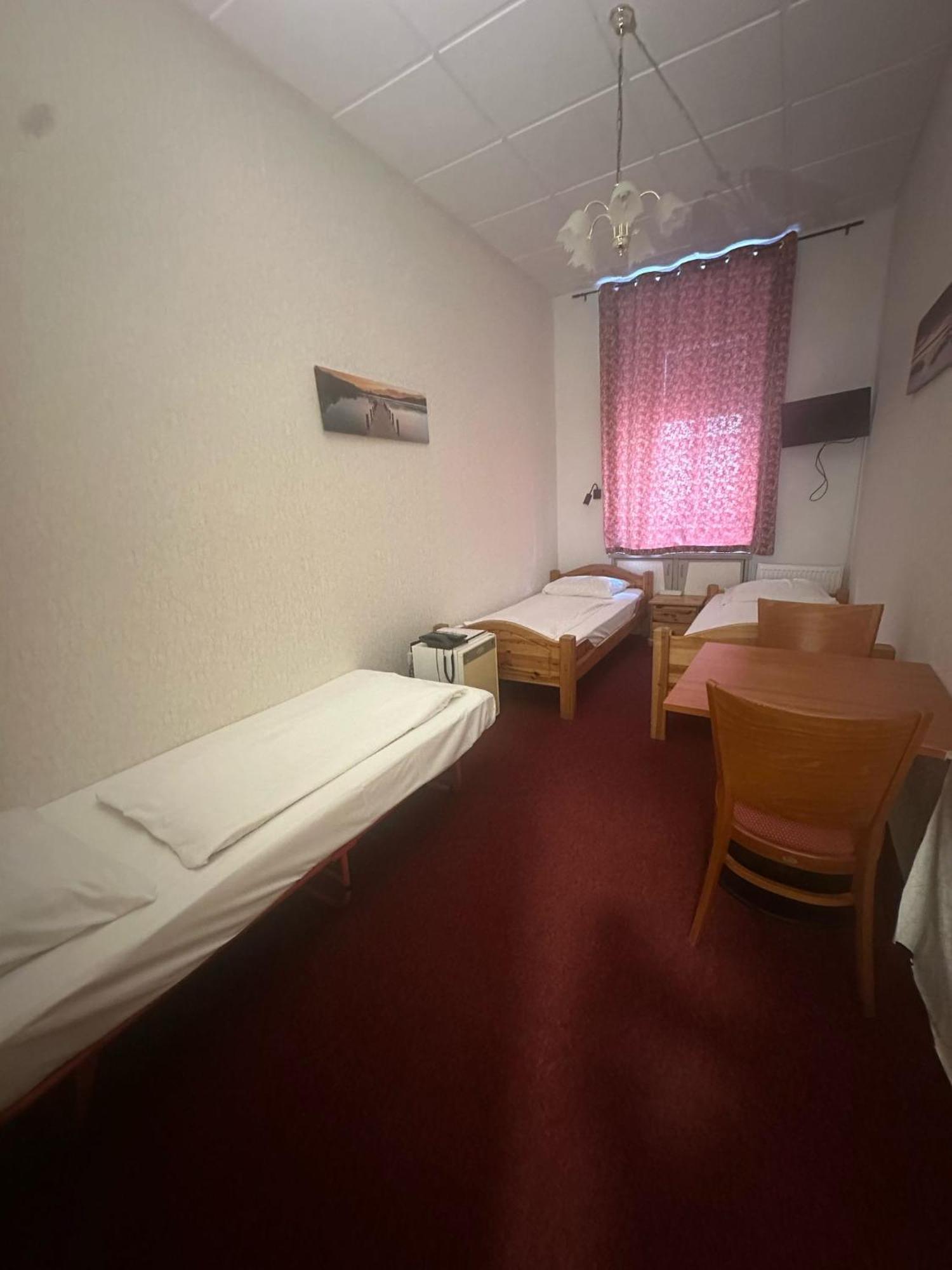 Hotel Pension Walzerstadt Wiedeń Pokój zdjęcie